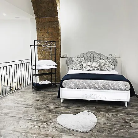 Arco Dei Borboni 4*