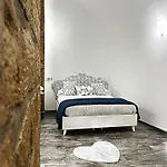 Arco Dei Borboni 4* Naples
