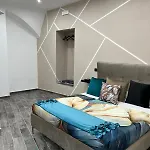 Bed & Breakfast Arco Dei Borboni 4*