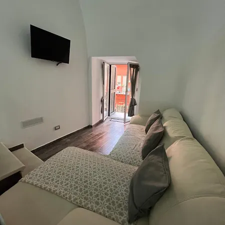 Bed & Breakfast Arco Dei Borboni 4*