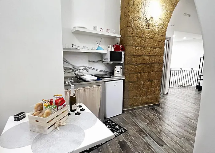 Arco Dei Borboni Bed & Breakfast 4*